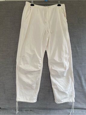 Aritiza TNA Cargo Pants White Cotton